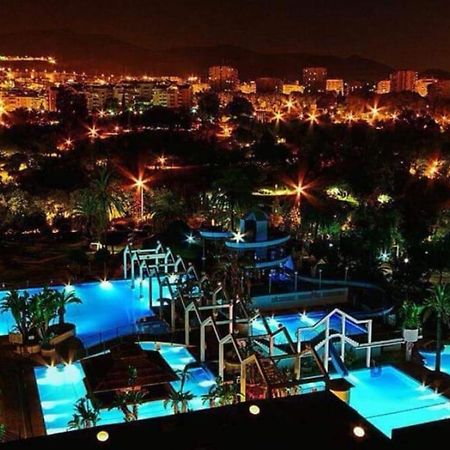 ベナルマデナPrecioso Apartamento Frente Al Mar Benalbeachアパートメント エクステリア 写真