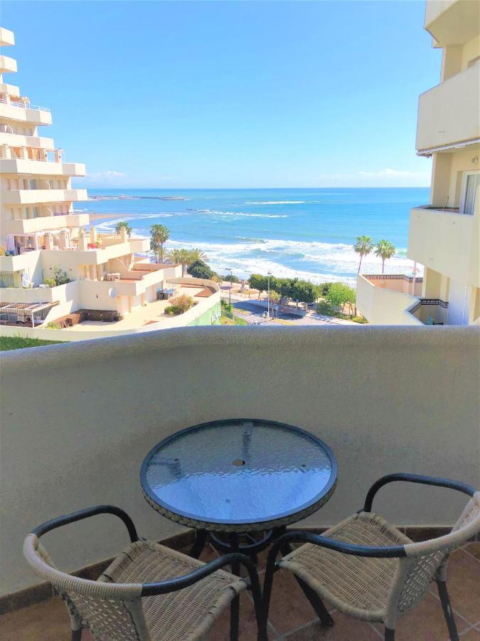 ベナルマデナPrecioso Apartamento Frente Al Mar Benalbeachアパートメント エクステリア 写真