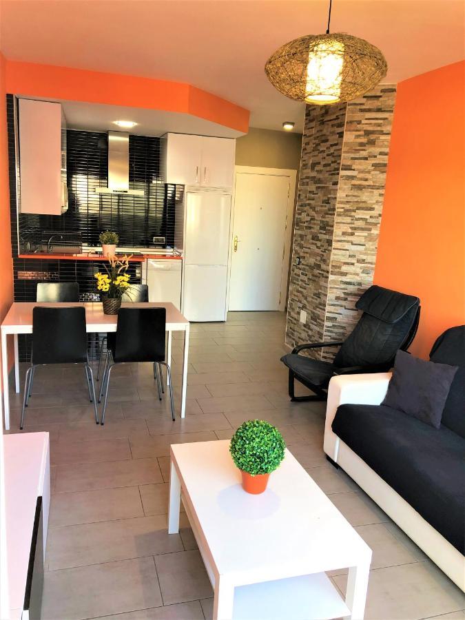 ベナルマデナPrecioso Apartamento Frente Al Mar Benalbeachアパートメント エクステリア 写真